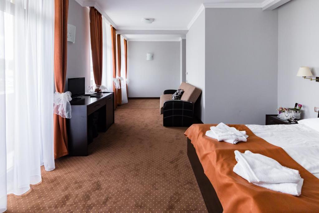 Hotel Opal Zalău المظهر الخارجي الصورة