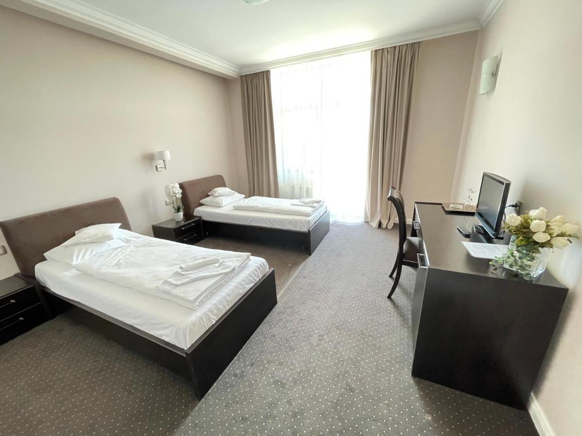 Hotel Opal Zalău المظهر الخارجي الصورة